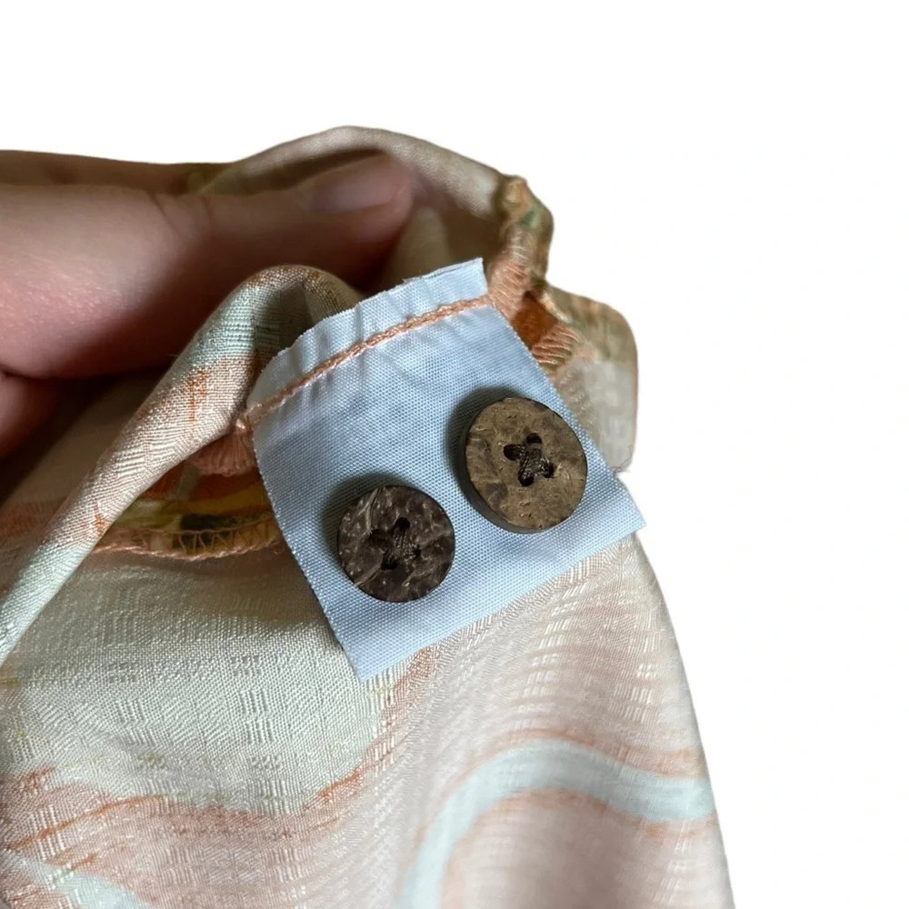 Tommy Bahama • Tropical Silk Button Down Short Sleeve - Picture 4 of 5